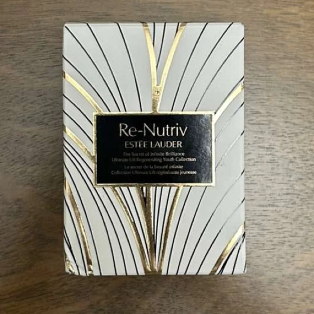 Estee Lauder ReNutriv Ultimate The Secret Of‎ Infinite Brilliance (0378)